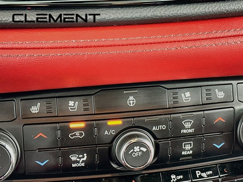Dodge Durango Vehicle Full-screen Gallery Image 23