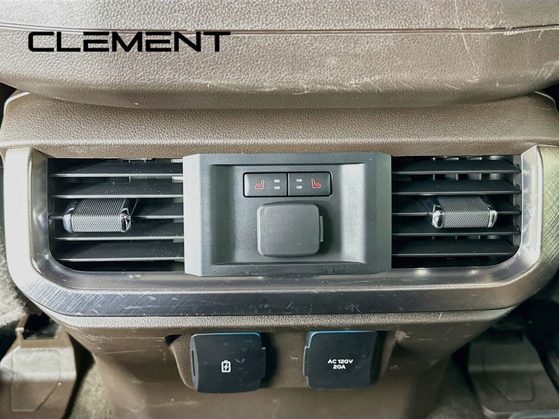 Ford F-150 Vehicle Full-screen Gallery Image 33