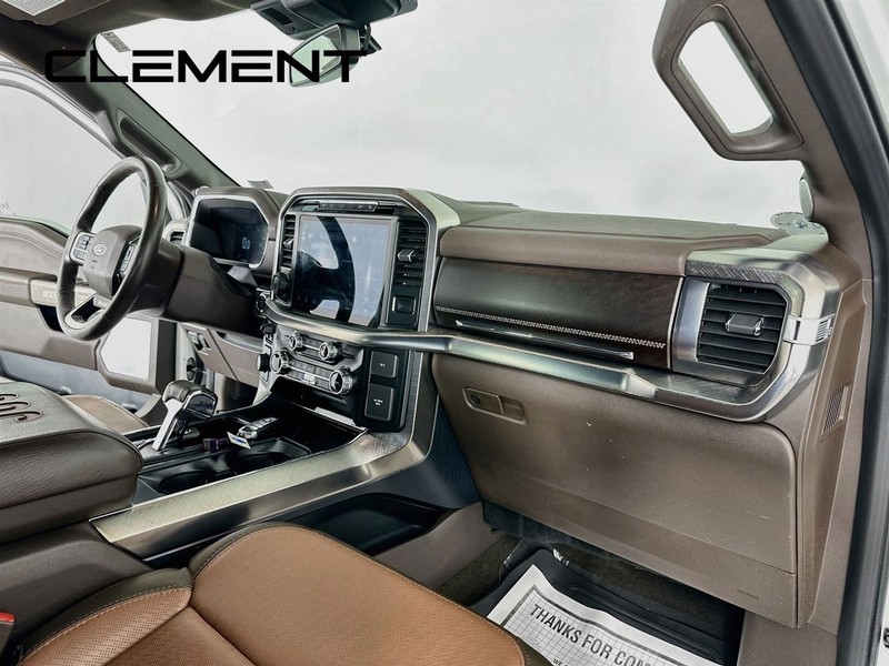 Ford F-150 Vehicle Full-screen Gallery Image 35