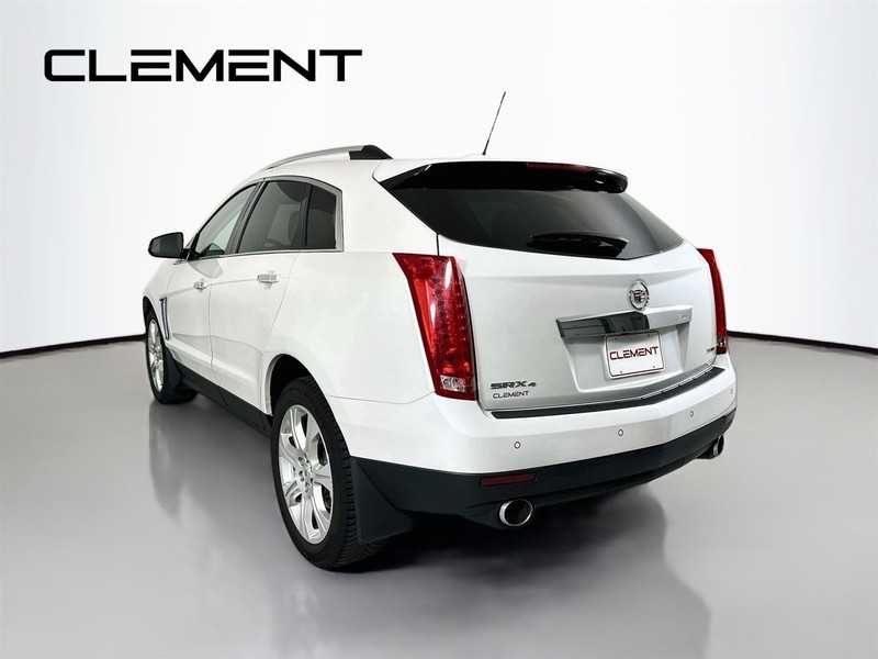 Cadillac SRX Vehicle Full-screen Gallery Image 10