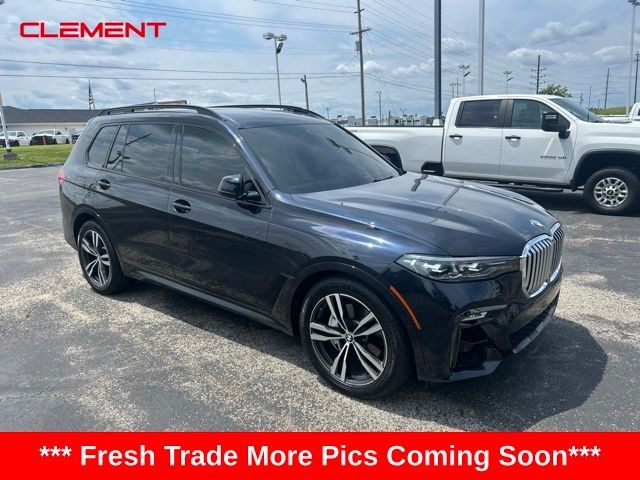 BMW X7 Vehicle Image 03