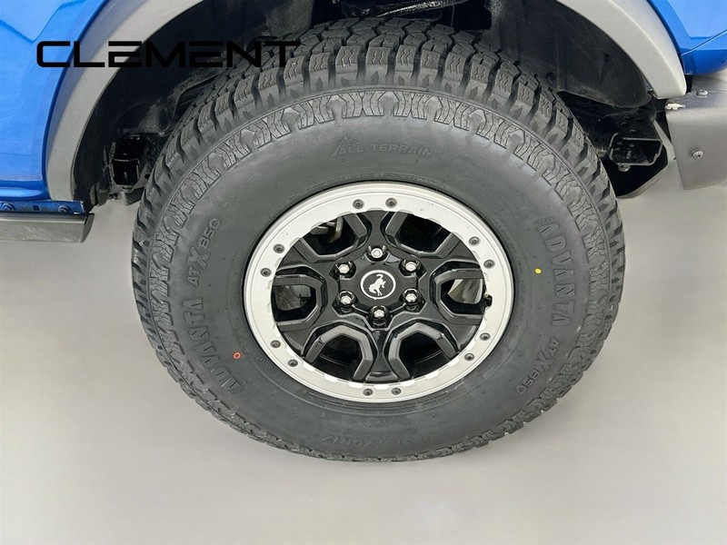 Ford Bronco Vehicle Full-screen Gallery Image 37