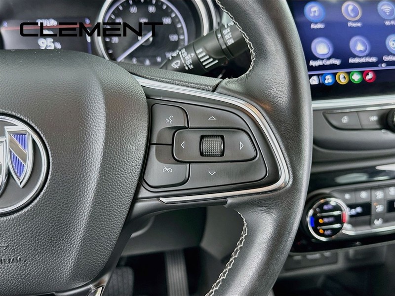 Buick Encore GX Vehicle Full-screen Gallery Image 17