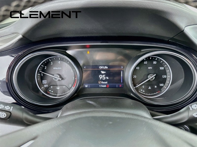 Buick Encore GX Vehicle Full-screen Gallery Image 18