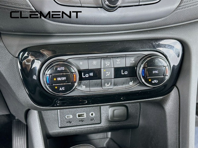 Buick Encore GX Vehicle Full-screen Gallery Image 22