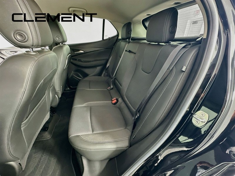 Buick Encore GX Vehicle Full-screen Gallery Image 31