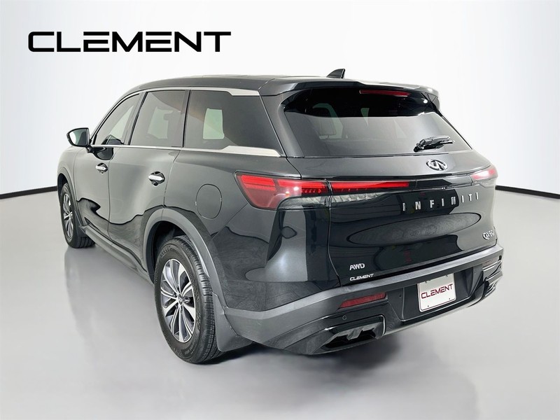 INFINITI QX60 Vehicle Image 10