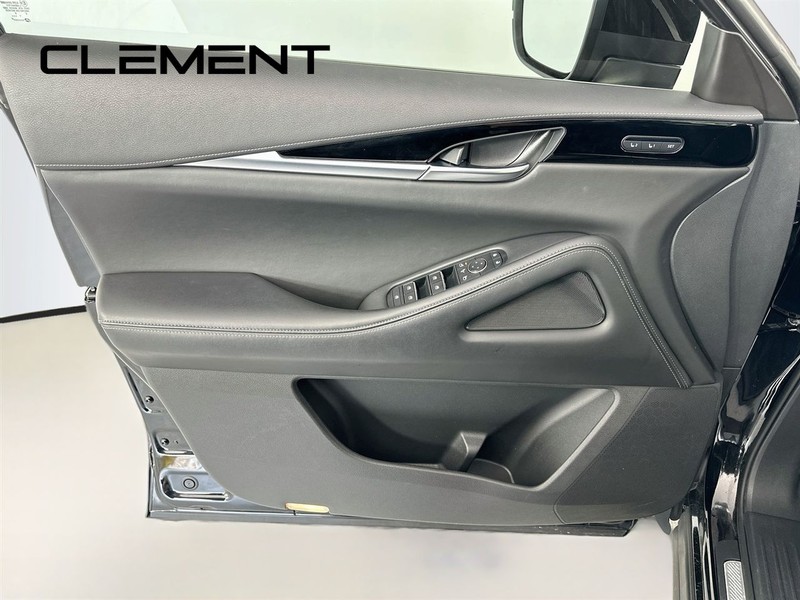 INFINITI QX60 Vehicle Image 28