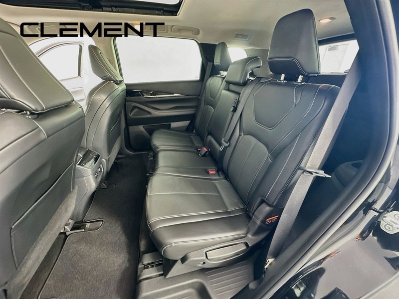 INFINITI QX60 Vehicle Image 32