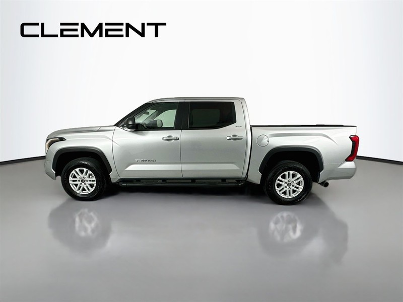 Toyota Tundra 4WD Vehicle Image 06