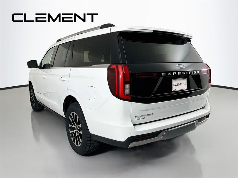 Ford Expedition Vehicle Image 10