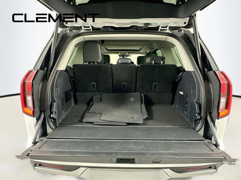 Ford Expedition Vehicle Image 11