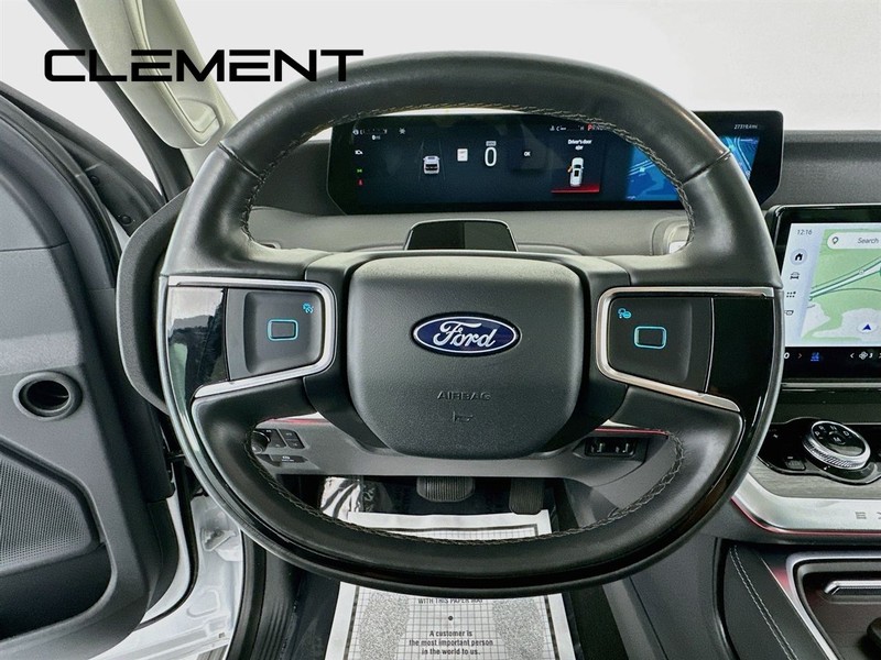Ford Expedition Vehicle Image 15