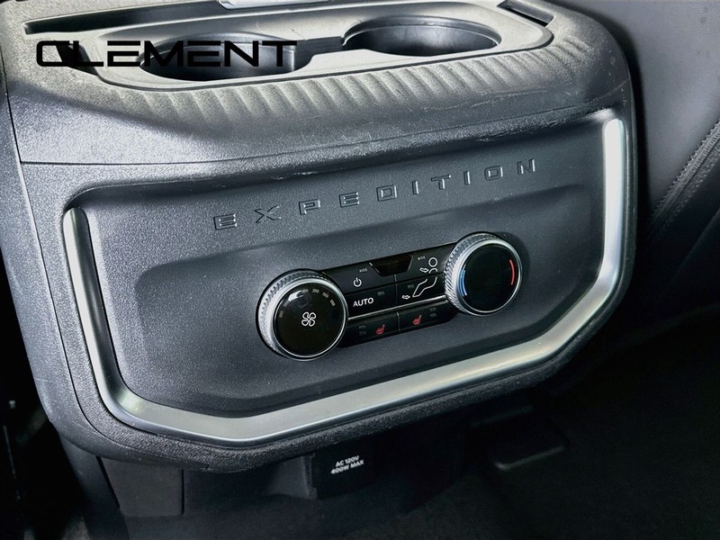 Ford Expedition Vehicle Image 35