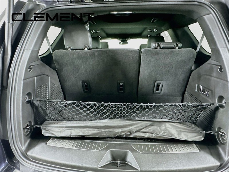 Chevrolet Tahoe Vehicle Image 11
