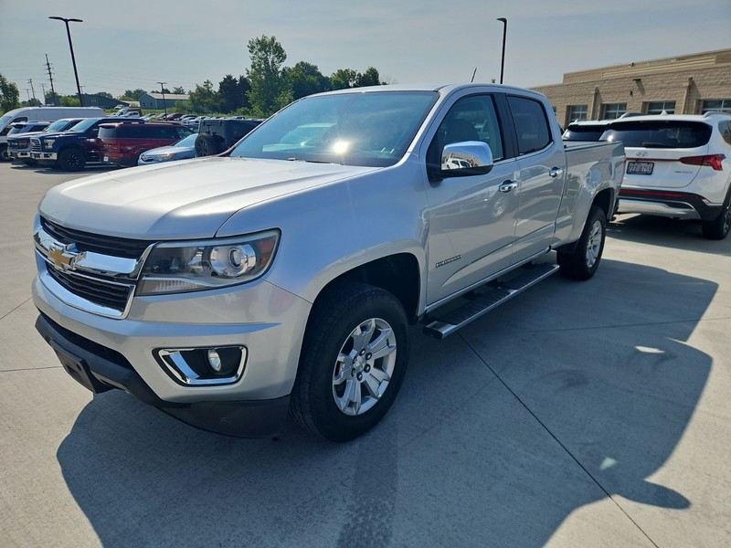 Chevrolet Colorado Vehicle Full-screen Gallery Image 02