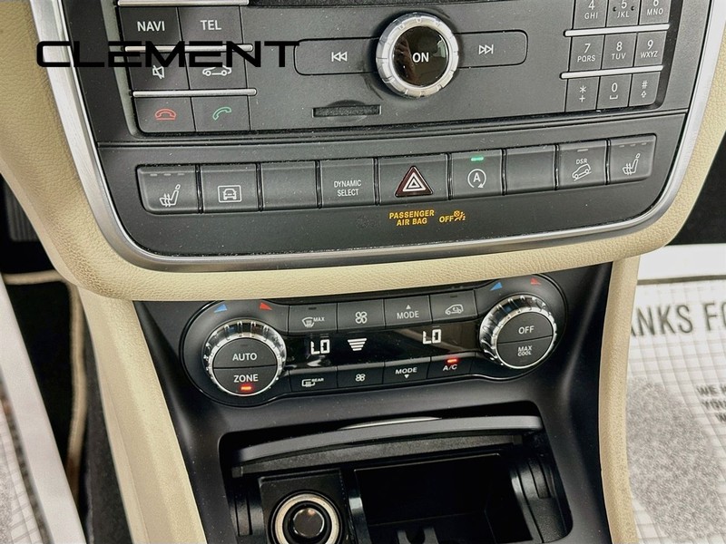 Mercedes-Benz GLA Vehicle Image 22