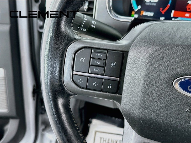 Ford F-150 Vehicle Full-screen Gallery Image 14