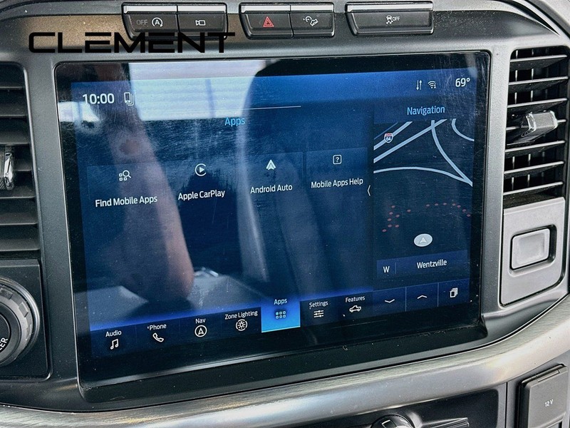 Ford F-150 Vehicle Full-screen Gallery Image 17