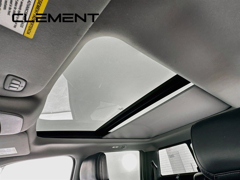 Ford F-150 Vehicle Full-screen Gallery Image 23