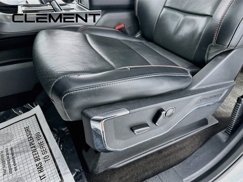 Ford F-150 Vehicle Full-screen Gallery Image 28