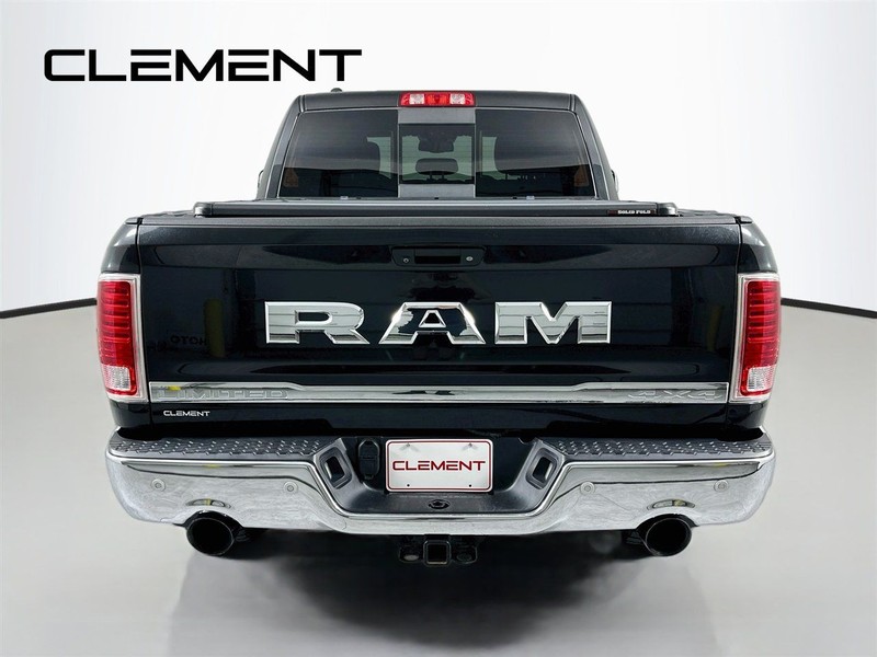 Ram 1500 Vehicle Full-screen Gallery Image 8
