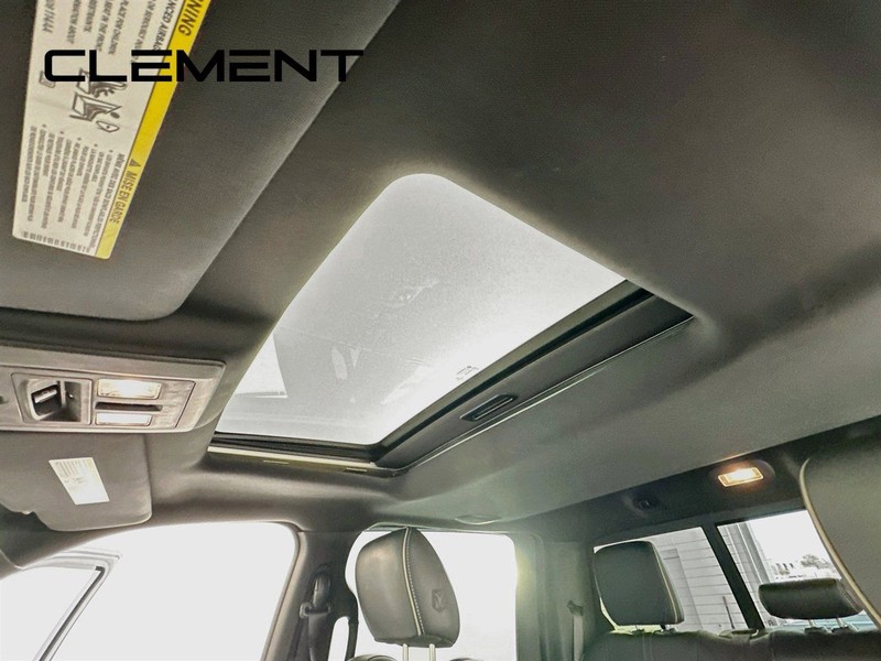 Ram 1500 Vehicle Full-screen Gallery Image 26