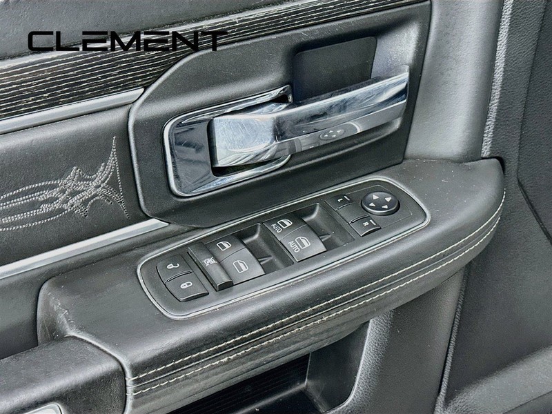Ram 1500 Vehicle Full-screen Gallery Image 28