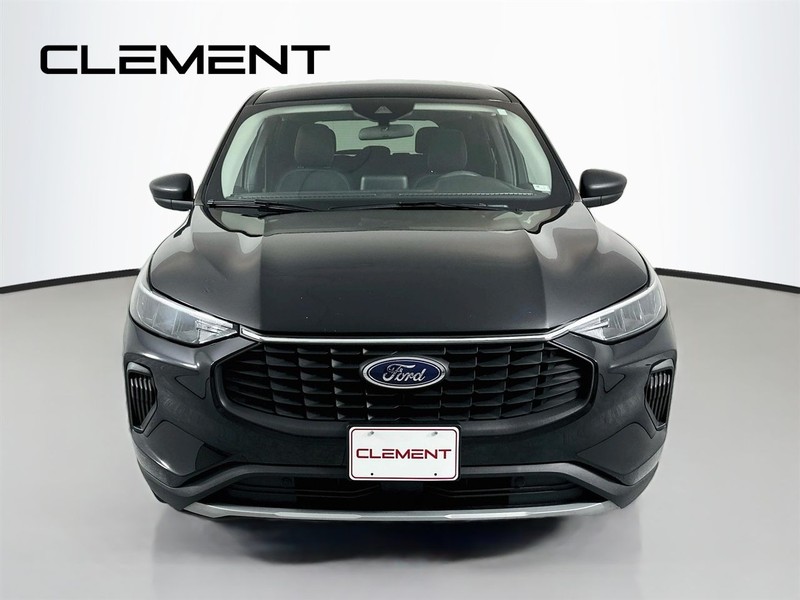 Ford Escape Vehicle Image 03