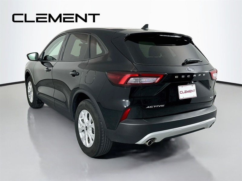 Ford Escape Vehicle Image 10