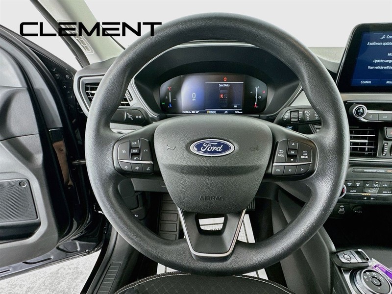 Ford Escape Vehicle Image 15