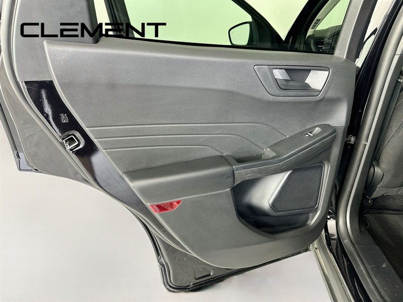 Ford Escape Vehicle Image 29