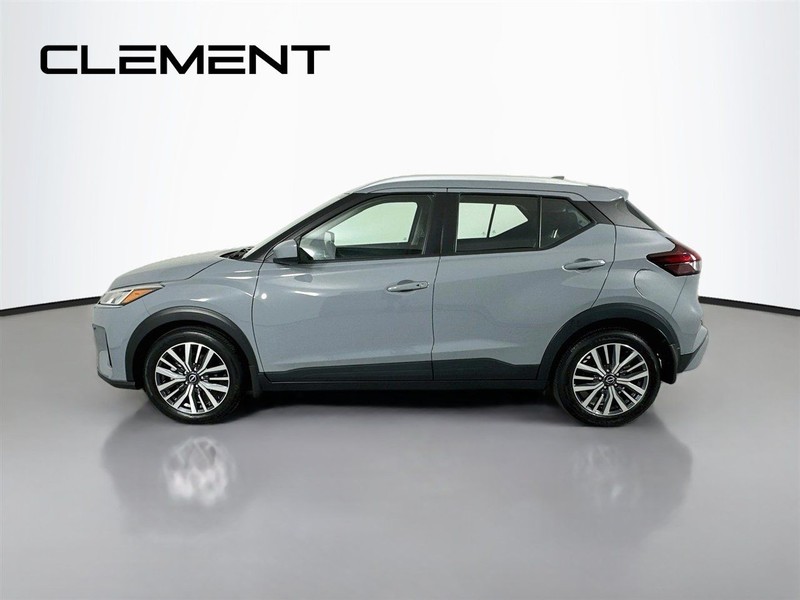 Nissan Kicks Vehicle Full-screen Gallery Image 6