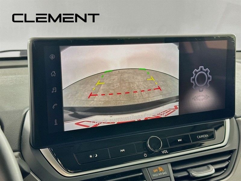 Nissan Altima Vehicle Image 20