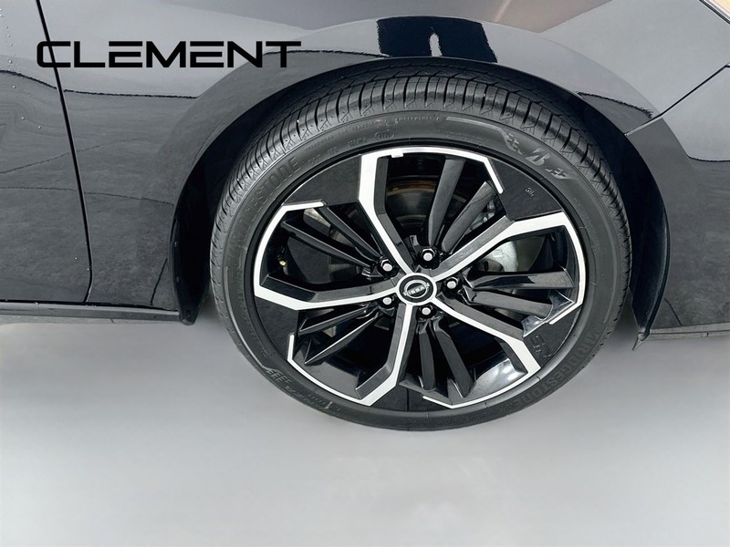 Nissan Altima Vehicle Image 34