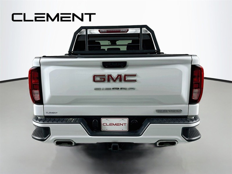GMC Sierra 1500 Vehicle Full-screen Gallery Image 8
