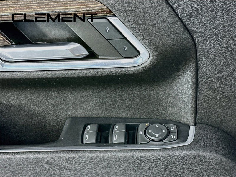 GMC Sierra 1500 Vehicle Full-screen Gallery Image 26