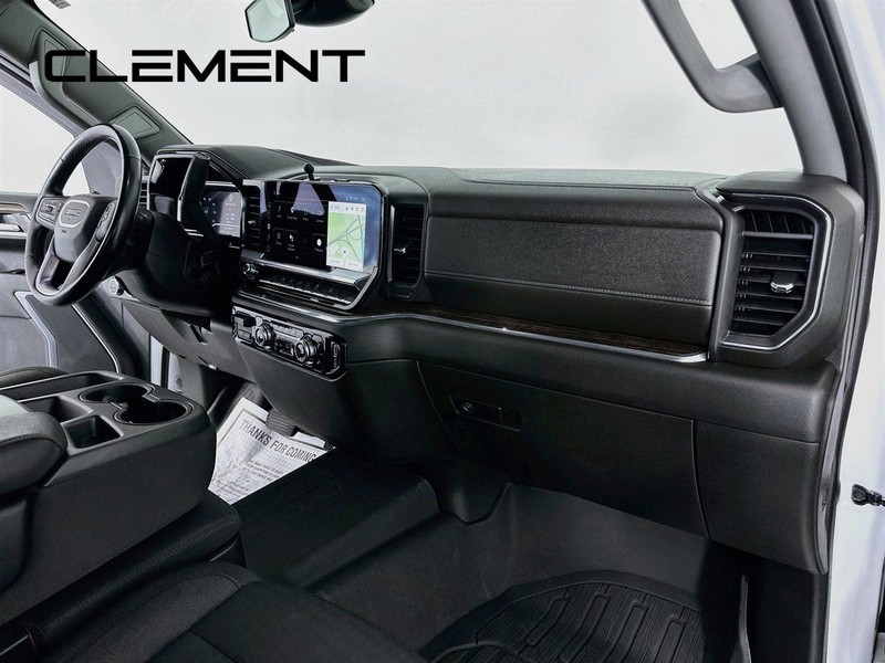 GMC Sierra 1500 Vehicle Full-screen Gallery Image 33