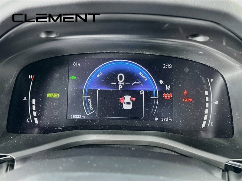 Toyota Camry Vehicle Full-screen Gallery Image 16