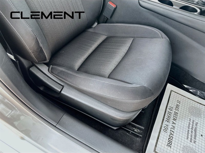 Nissan Altima Vehicle Image 31