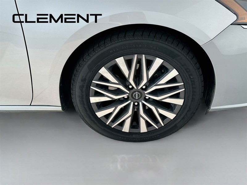 Nissan Altima Vehicle Image 34