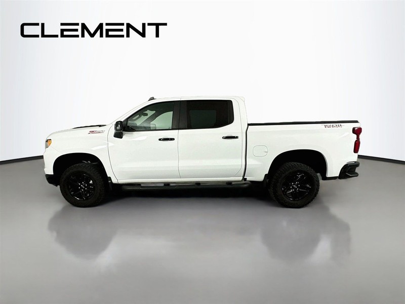 Chevrolet Silverado 1500 Vehicle Full-screen Gallery Image 6