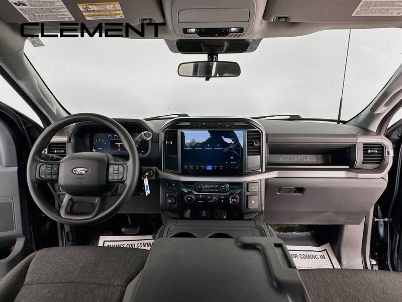 Ford F-150 Vehicle Full-screen Gallery Image 12