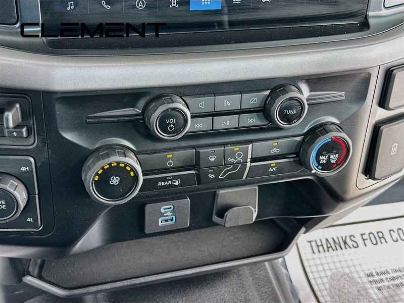 Ford F-150 Vehicle Full-screen Gallery Image 22