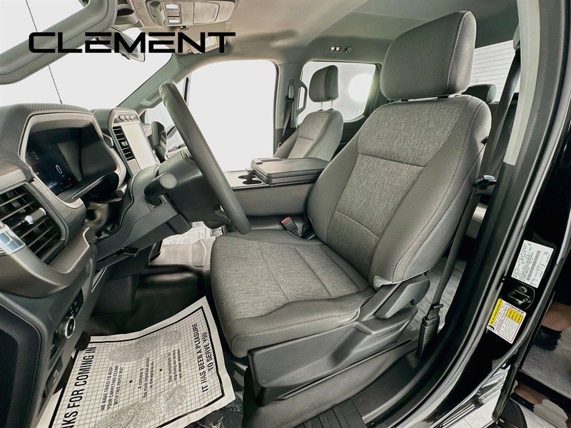 Ford F-150 Vehicle Full-screen Gallery Image 28