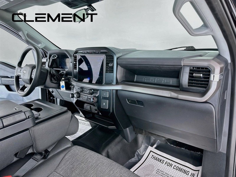 Ford F-150 Vehicle Full-screen Gallery Image 32