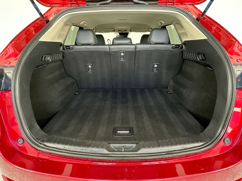 Mazda CX-5 Vehicle Full-screen Gallery Image 8