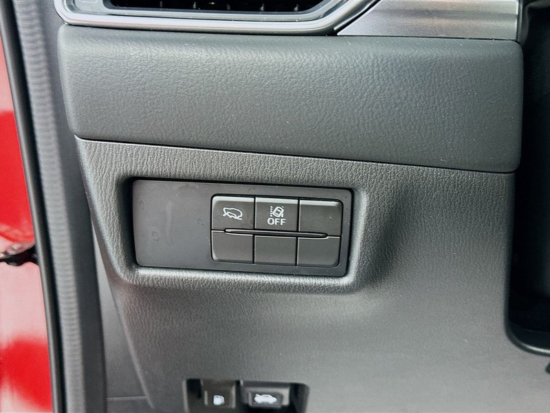 Mazda CX-5 Vehicle Full-screen Gallery Image 10