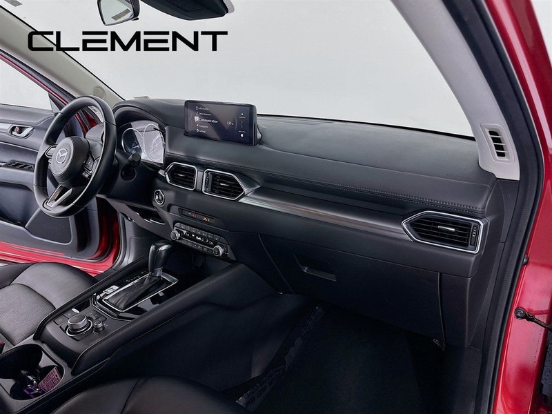 Mazda CX-5 Vehicle Full-screen Gallery Image 33