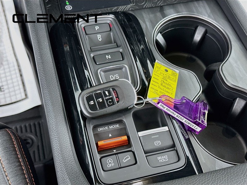 Honda Passport Vehicle Image 24